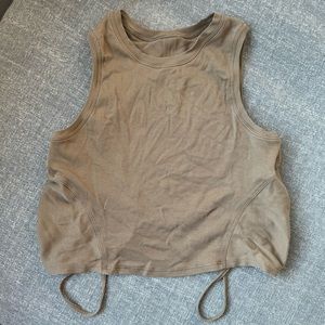 Lululemon crop tank